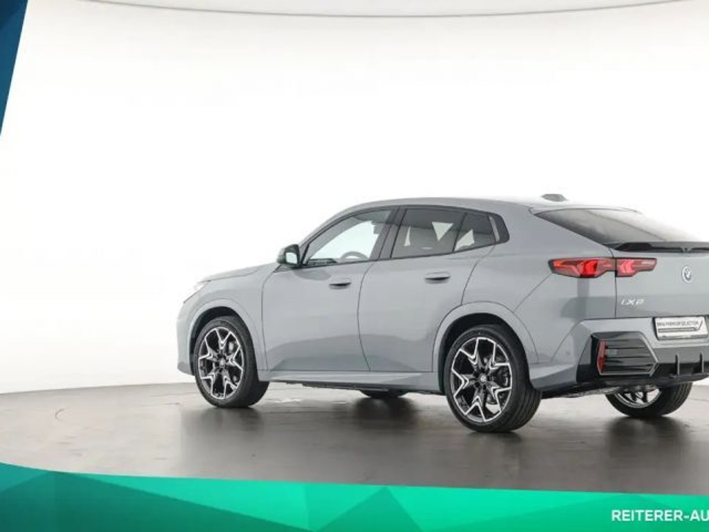 BMW iX2