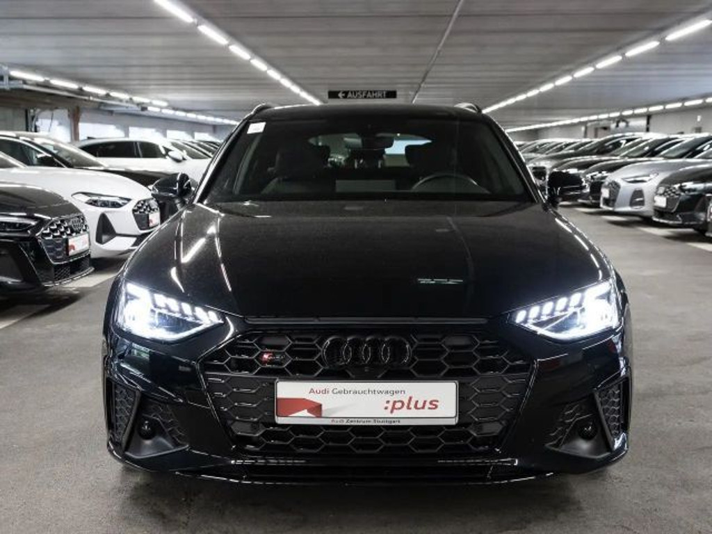 Audi S4