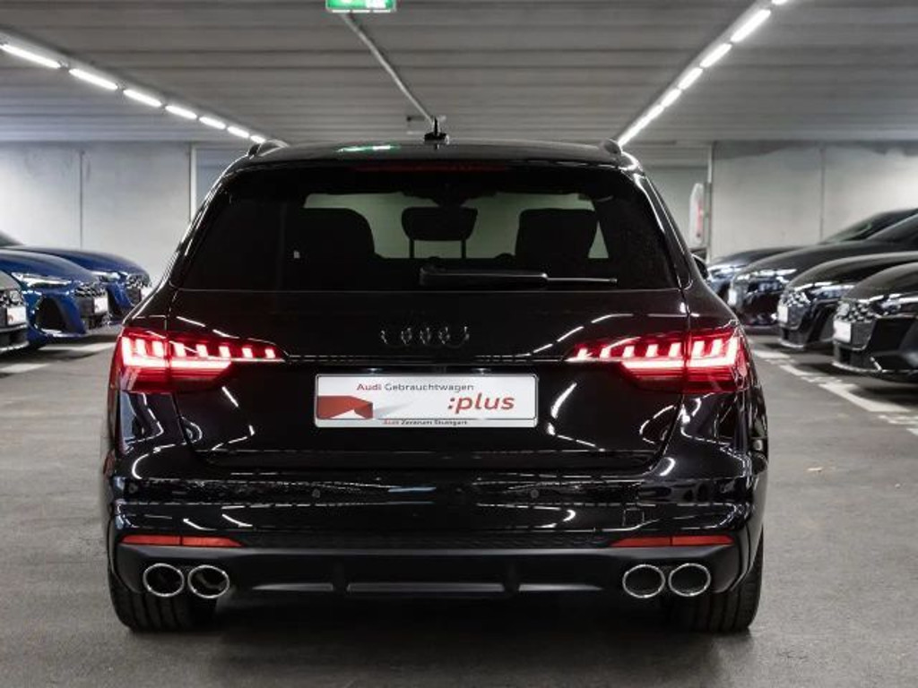 Audi S4