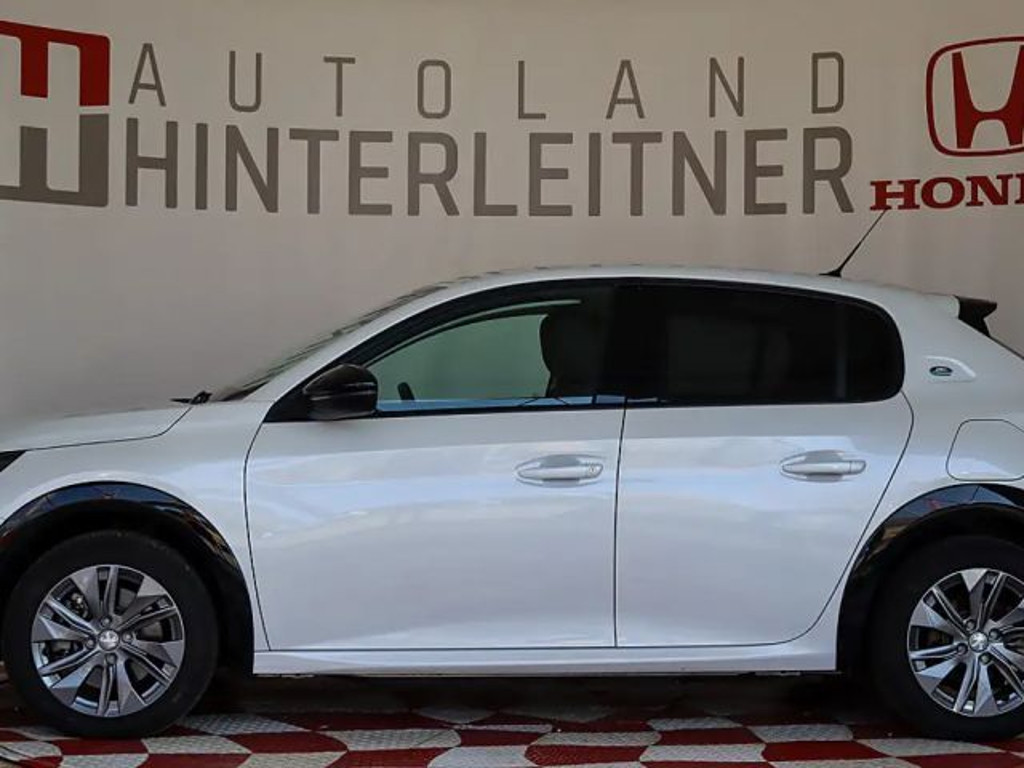 Peugeot e-208