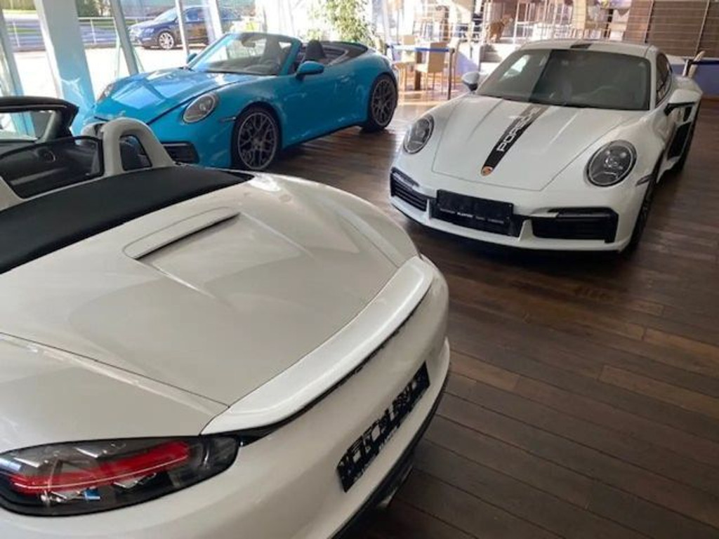 Porsche 911