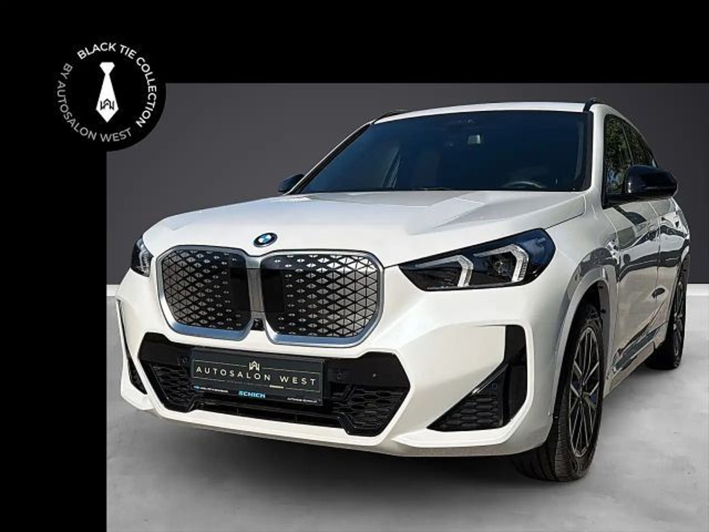BMW iX1 xDrive30