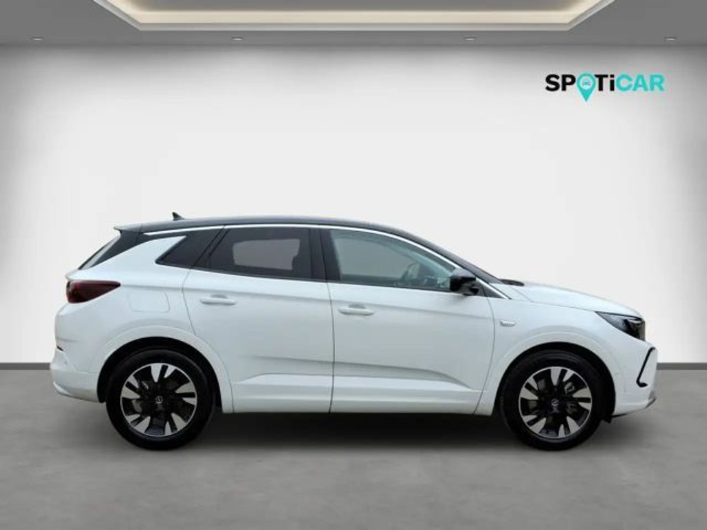 Opel Grandland Innovation Hybrid Elegance