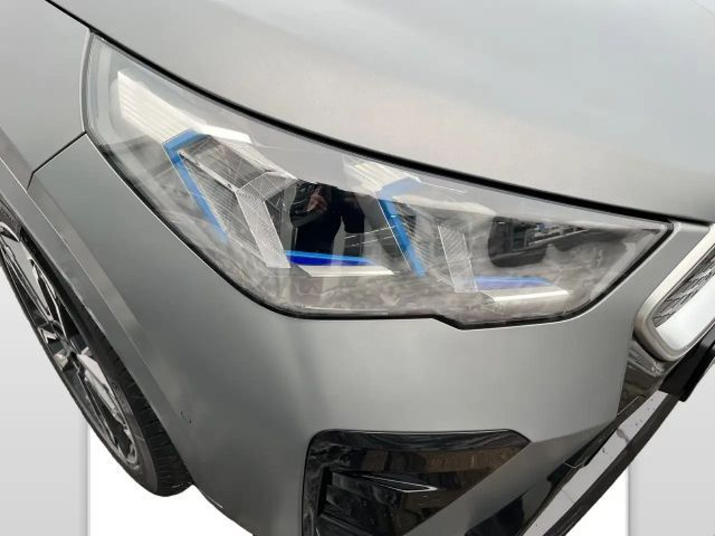 BMW iX2