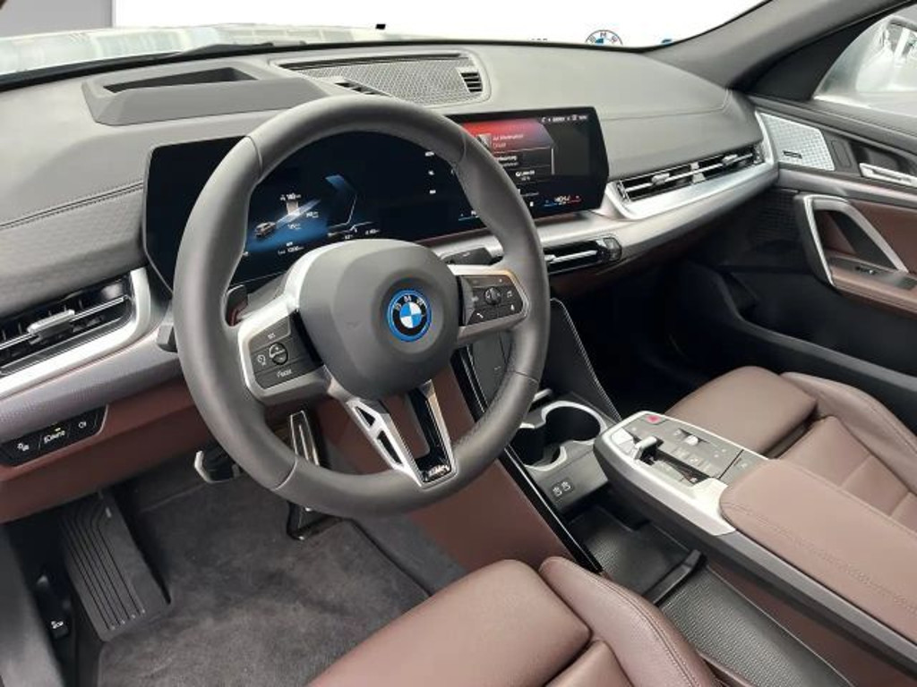 BMW iX2