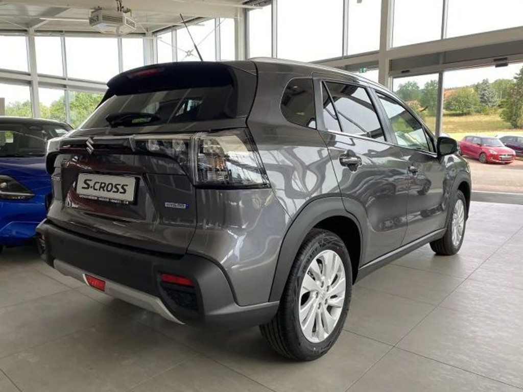 Suzuki S-Cross