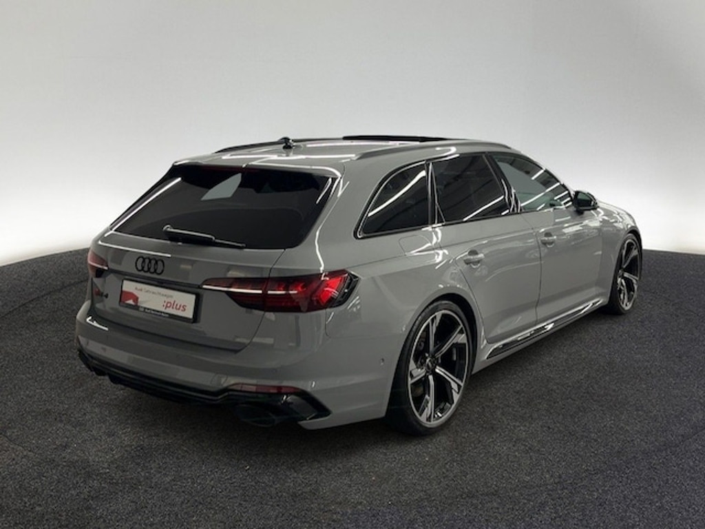 Audi RS4