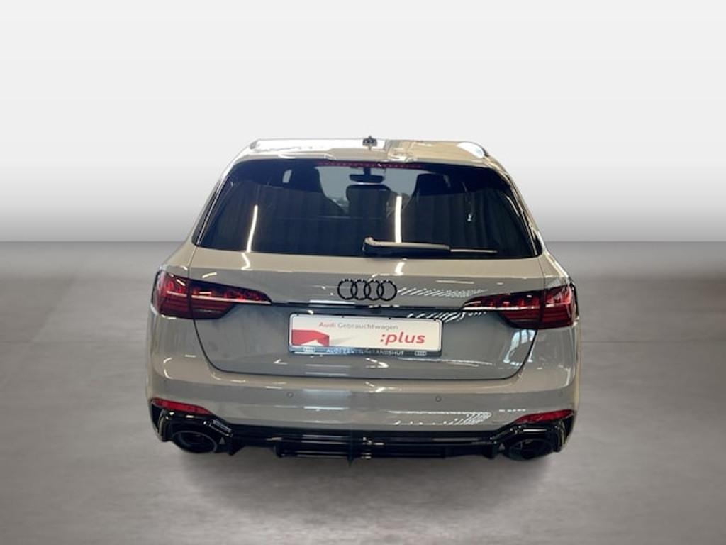 Audi RS4