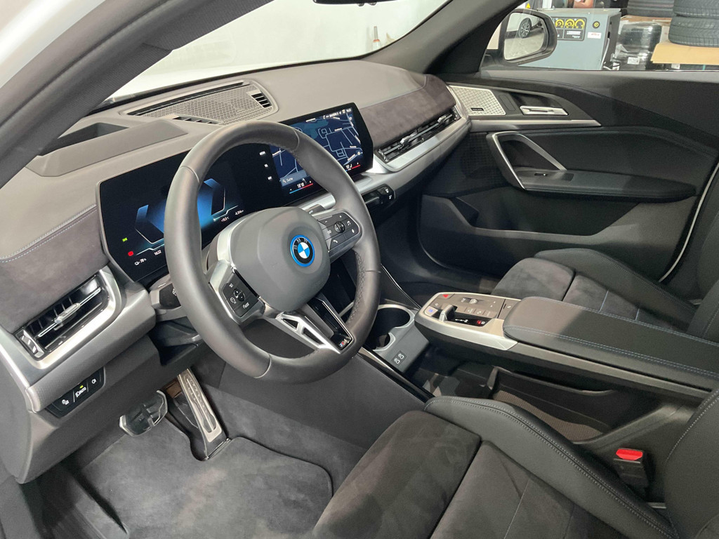 BMW iX2