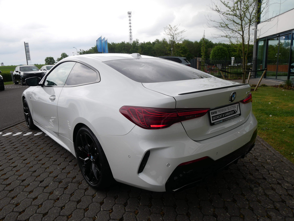 BMW M440