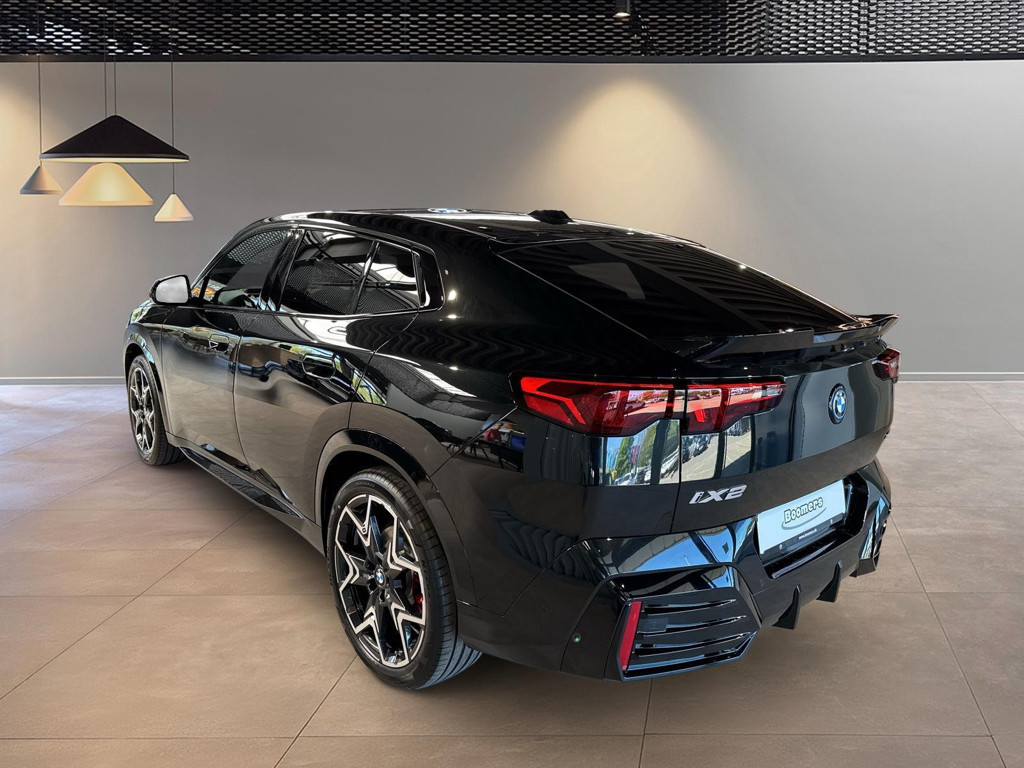 BMW iX2