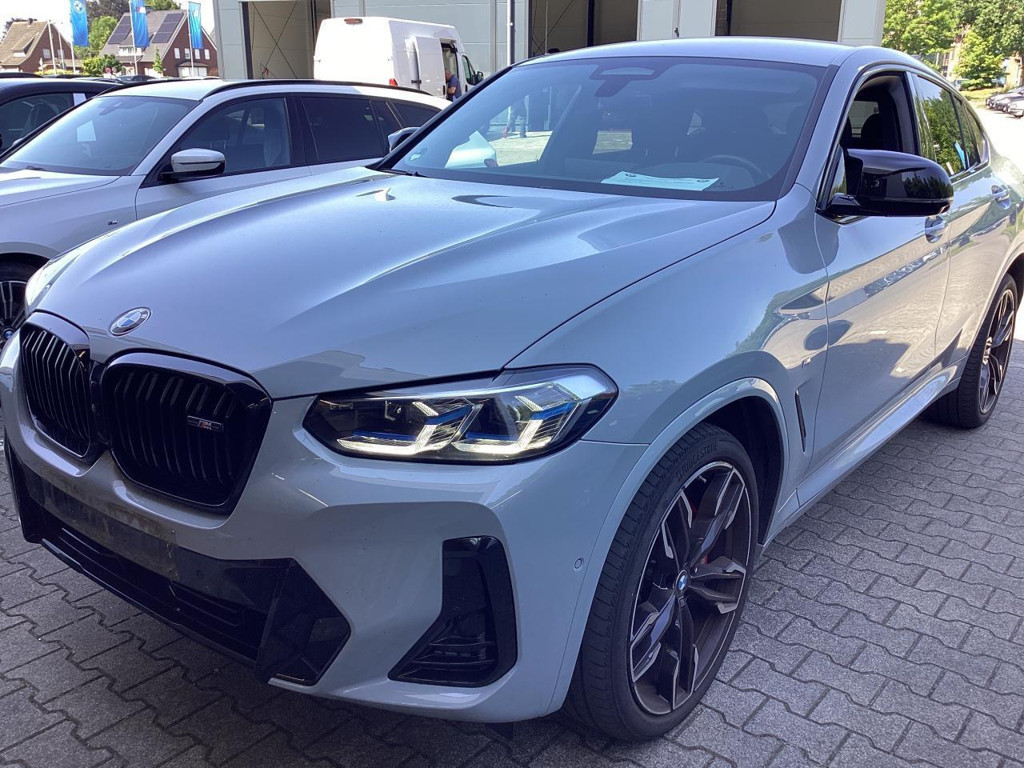 BMW X4 M40i