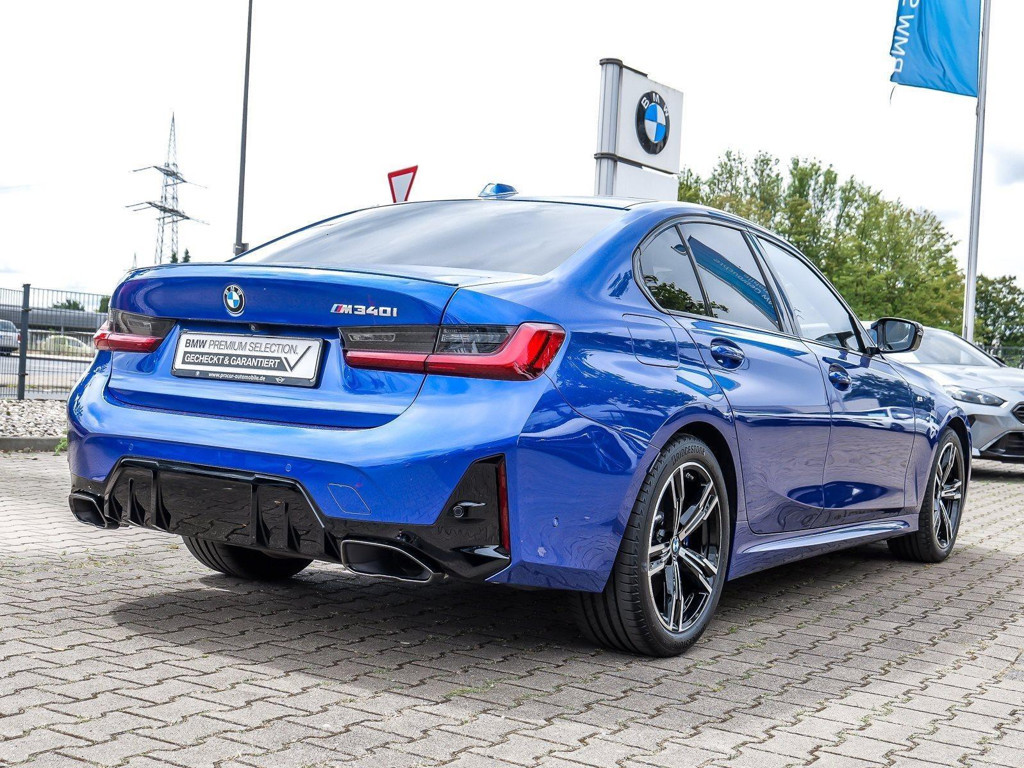 BMW M340