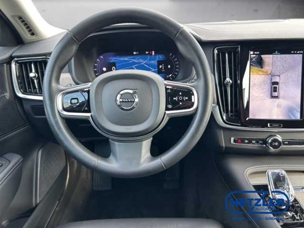Volvo V90 Cross Country