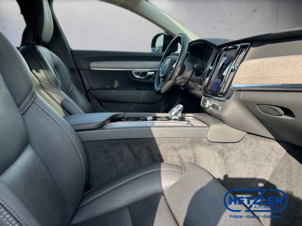 Volvo V90 Cross Country