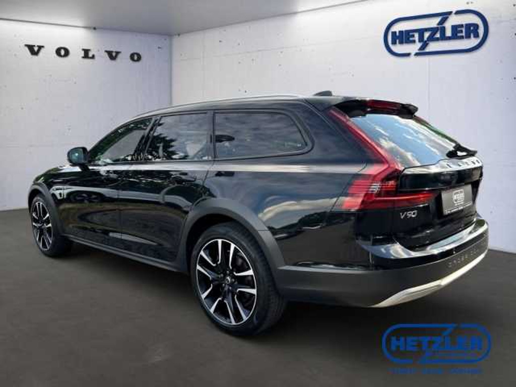 Volvo V90 Cross Country