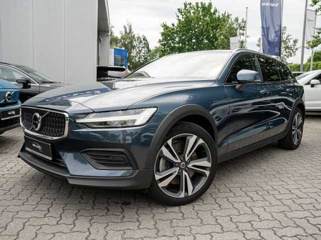 Volvo V60 Cross Country AWD Ultimate