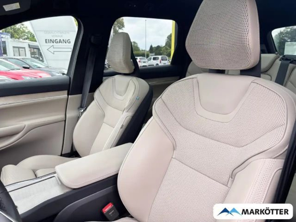 Volvo EX90