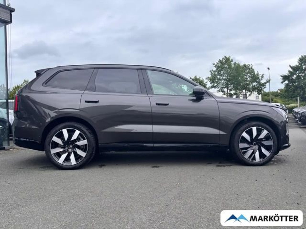 Volvo EX90