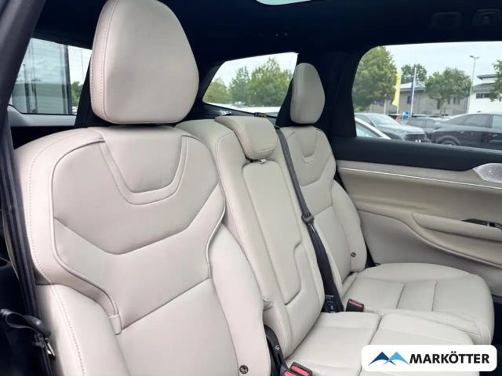 Volvo EX90