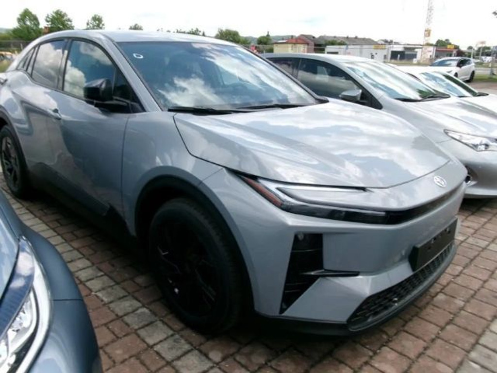 Toyota C-HR C-HR+ Elektro 77kWh Teamplayer !!! TOP FINANZIEREN
