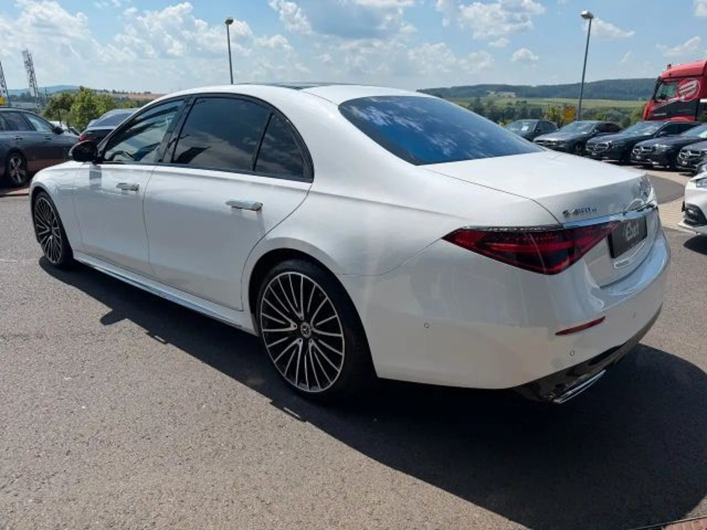 Mercedes-Benz S-Klasse