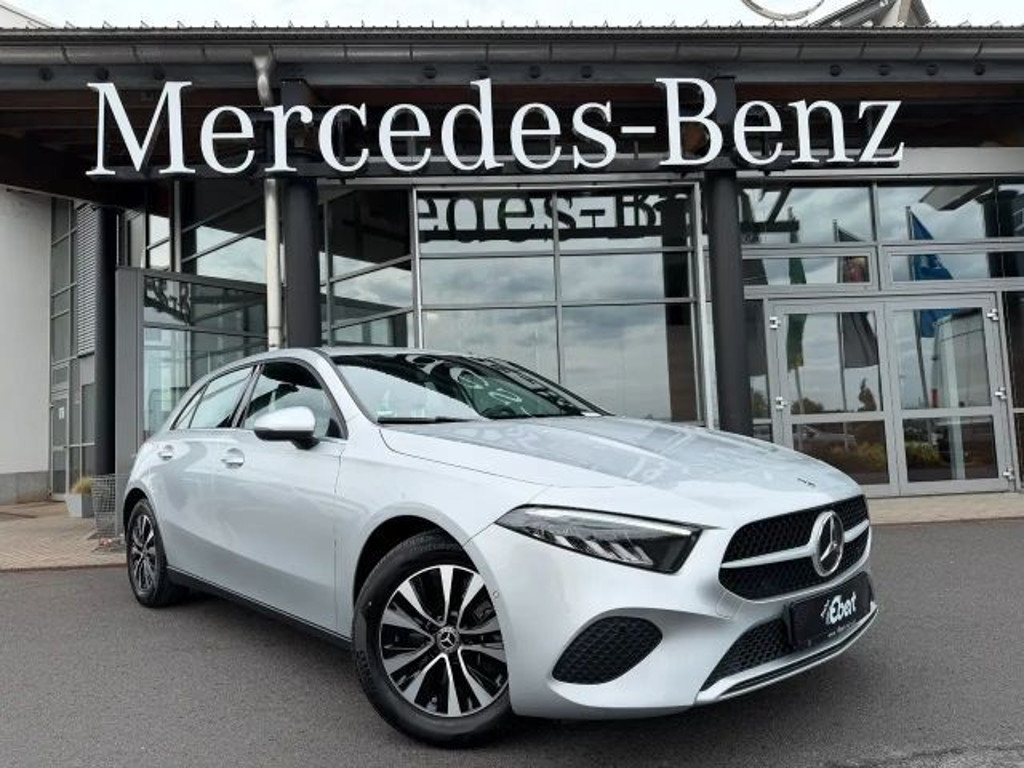 Mercedes-Benz A-Klasse A 200 Hatchback
