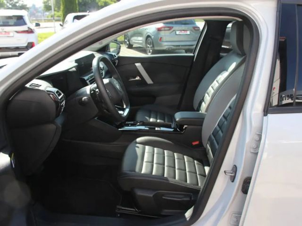 Citroën C4 X