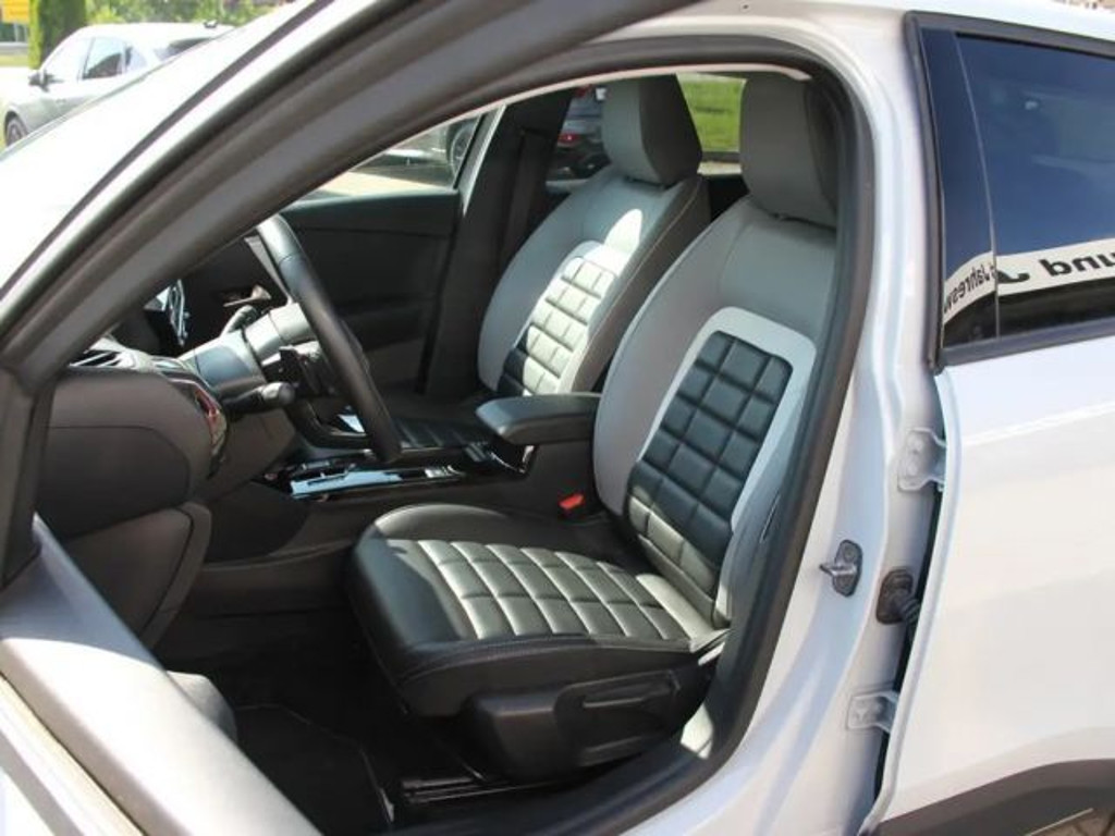 Citroën C4 X