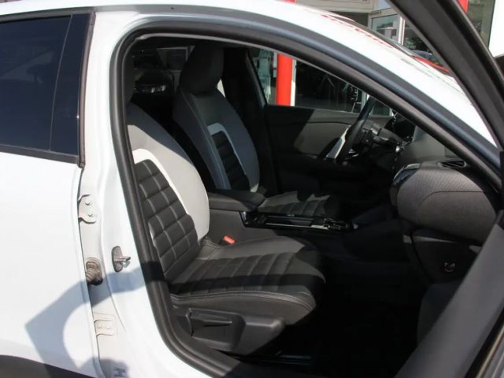 Citroën C4 X