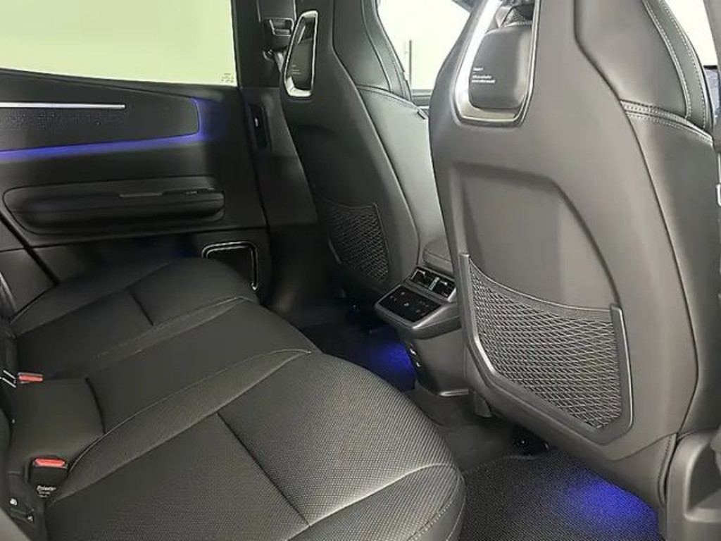 Polestar 4