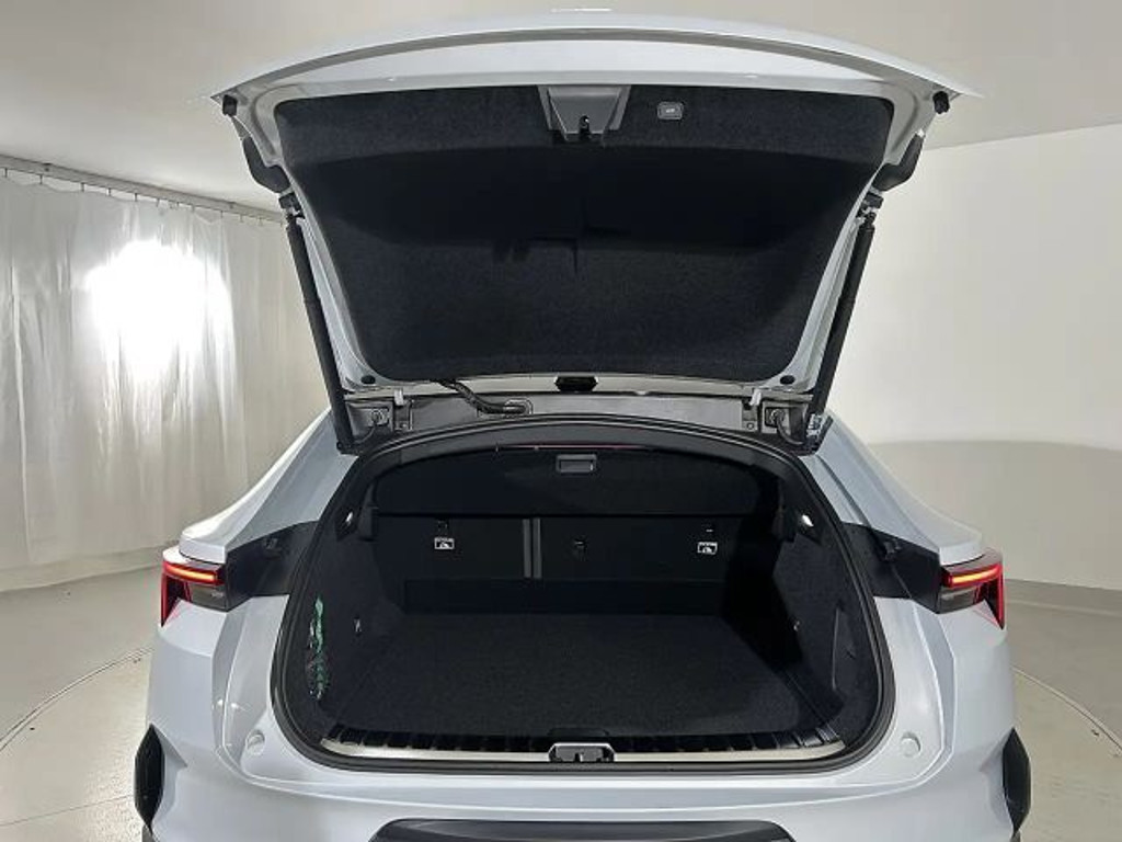 Polestar 4