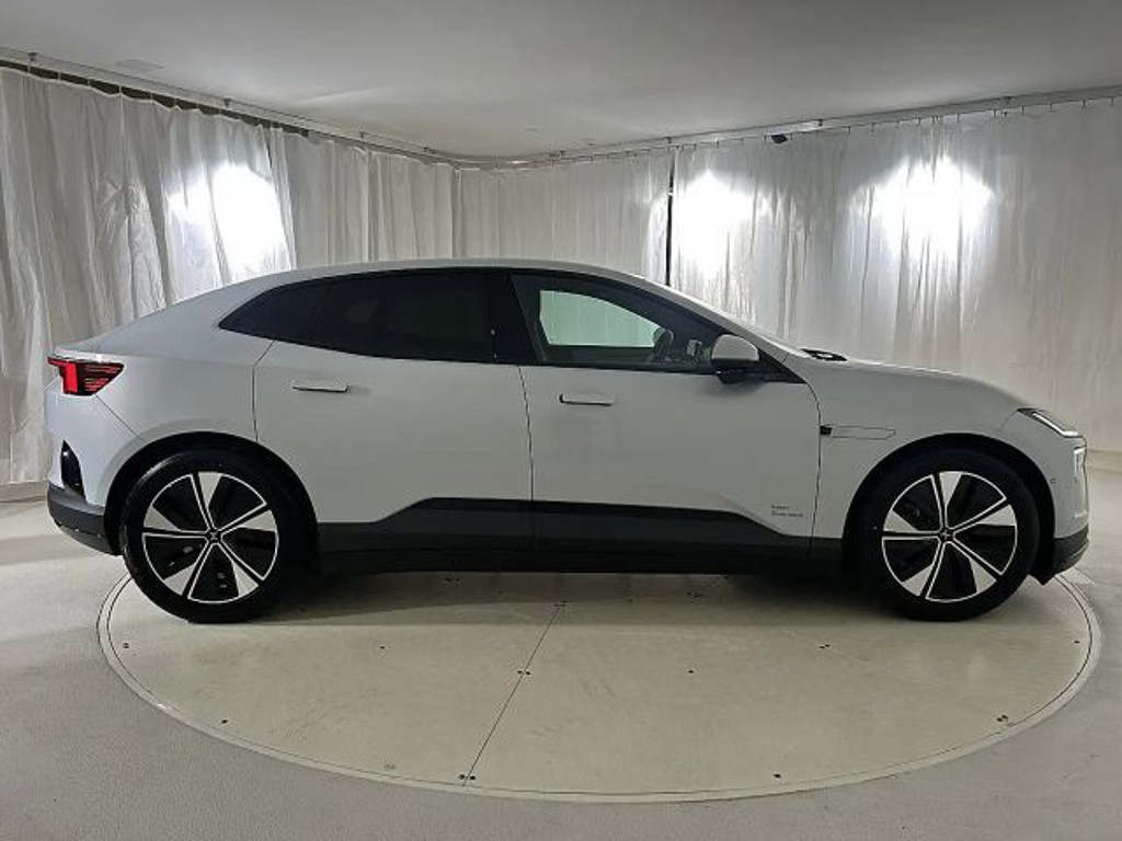 Polestar 4
