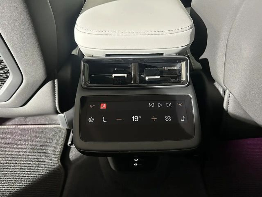 Polestar 4