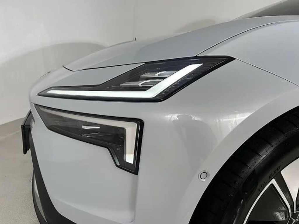 Polestar 4