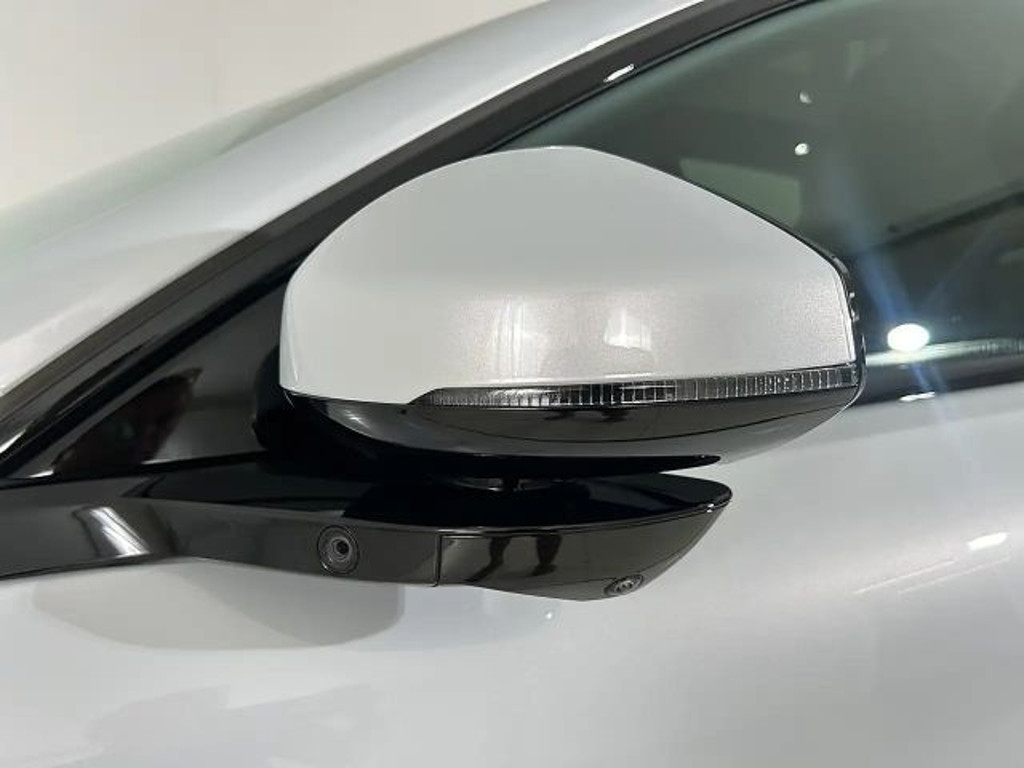 Polestar 4
