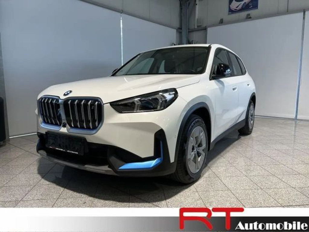 BMW iX1 xDrive30e 4x4