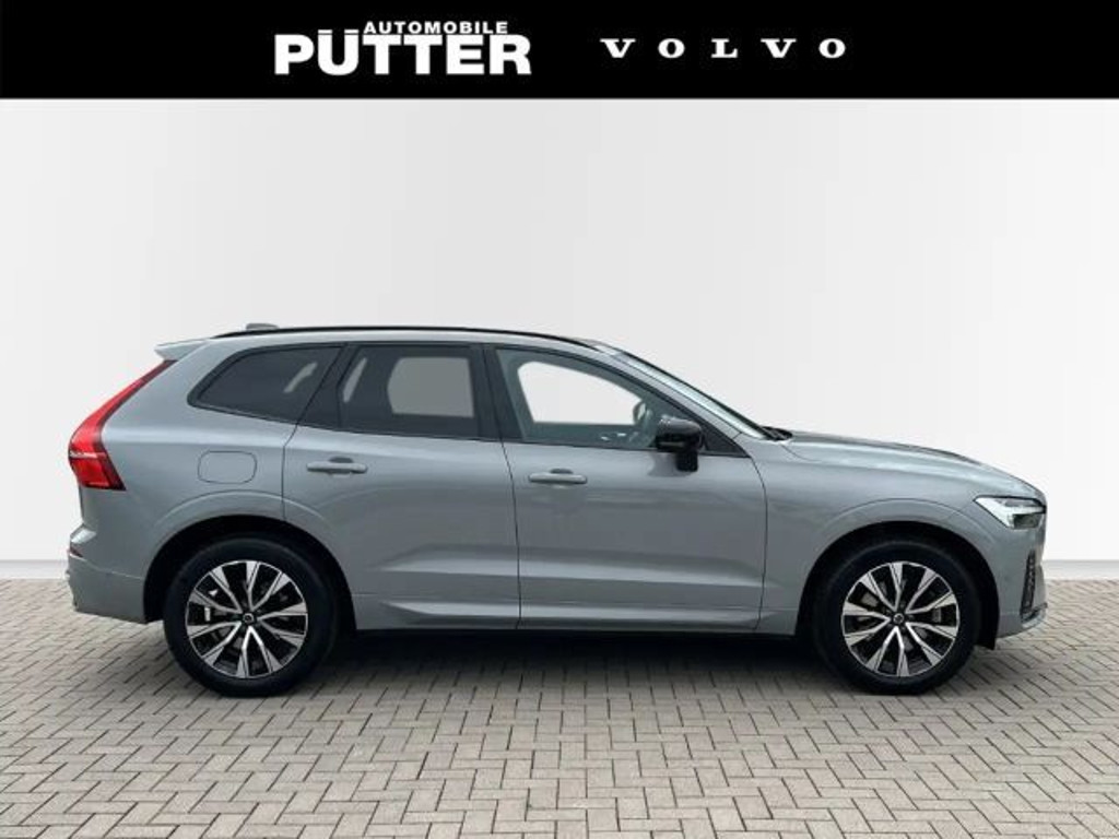 Volvo XC60 AWD Plus Dark