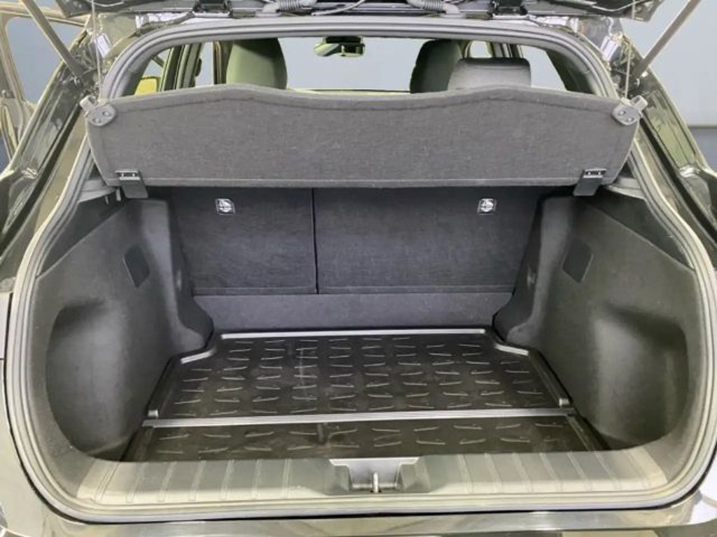 Lexus LBX