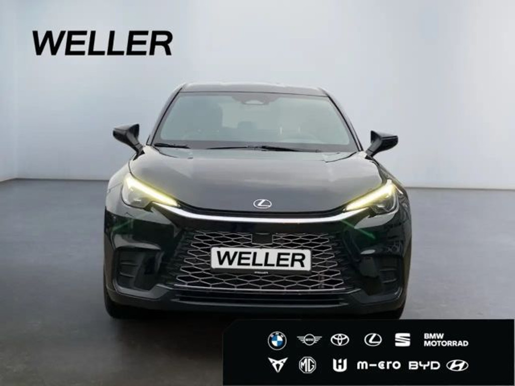 Lexus LBX