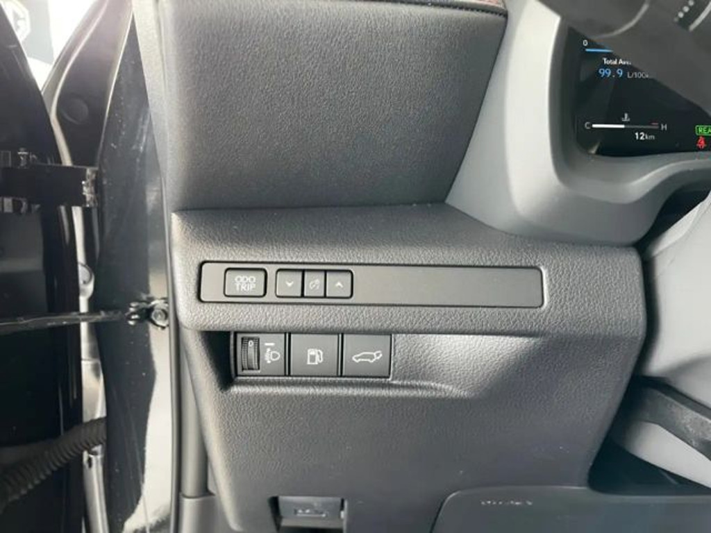Lexus LBX