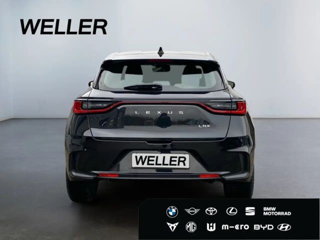 Lexus LBX