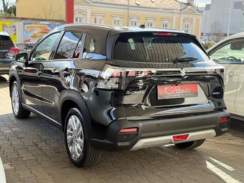 Suzuki S-Cross