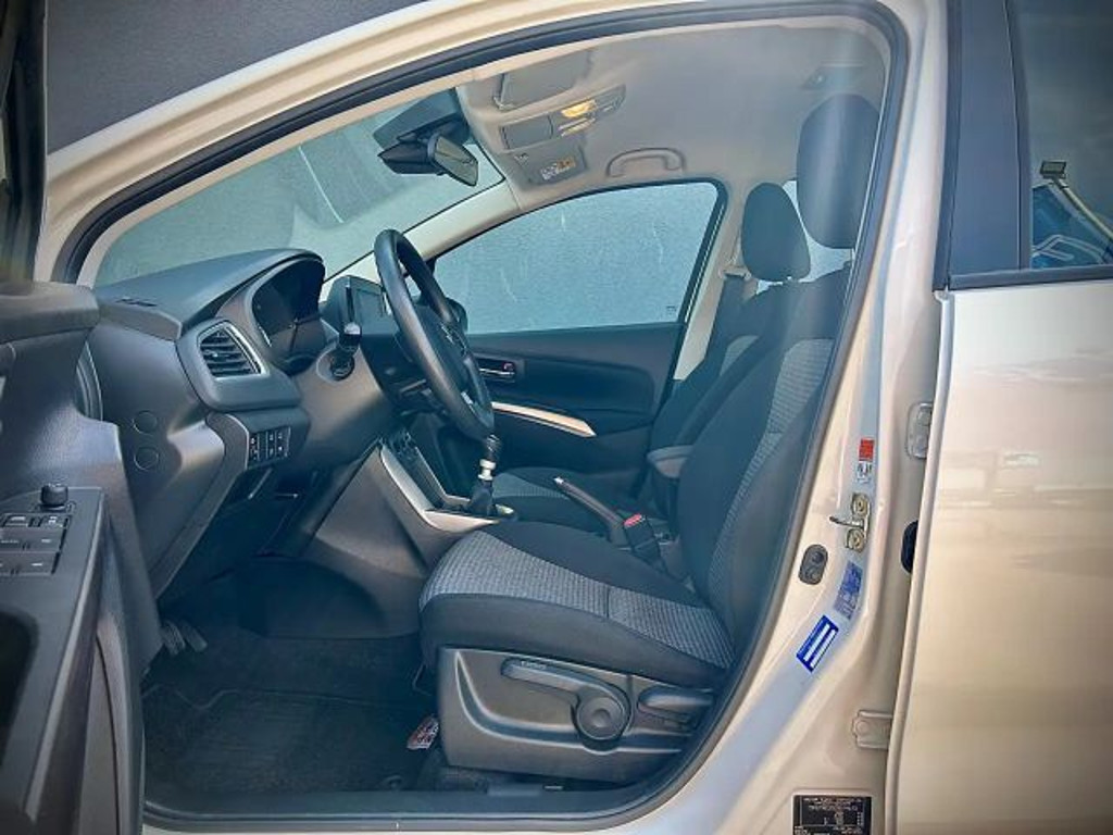 Suzuki S-Cross