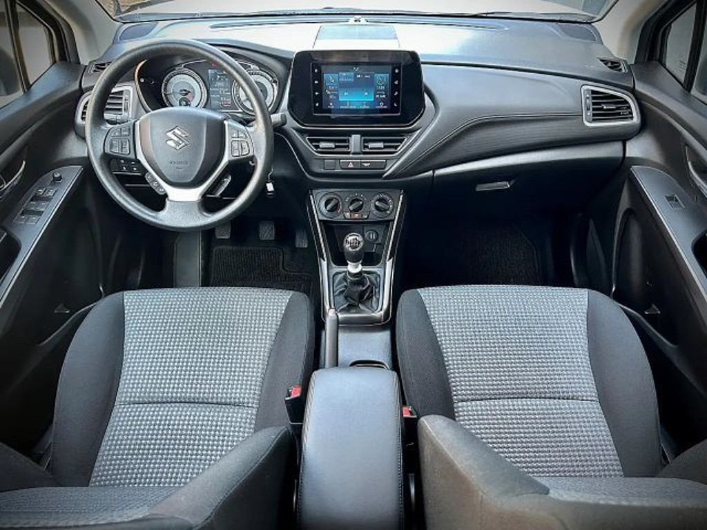 Suzuki S-Cross