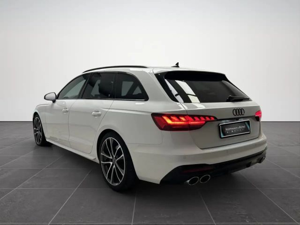 Audi S4