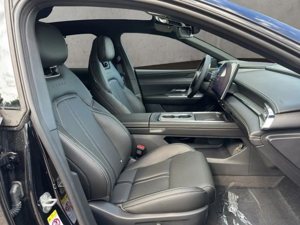 Mazda 6e