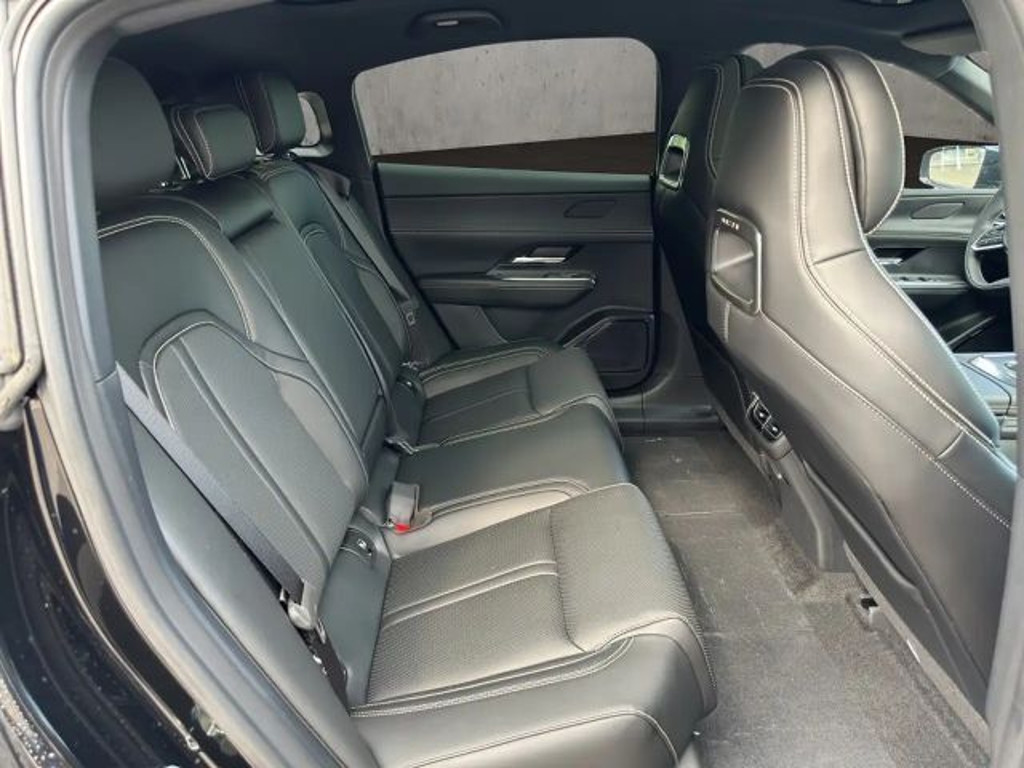 Mazda 6e