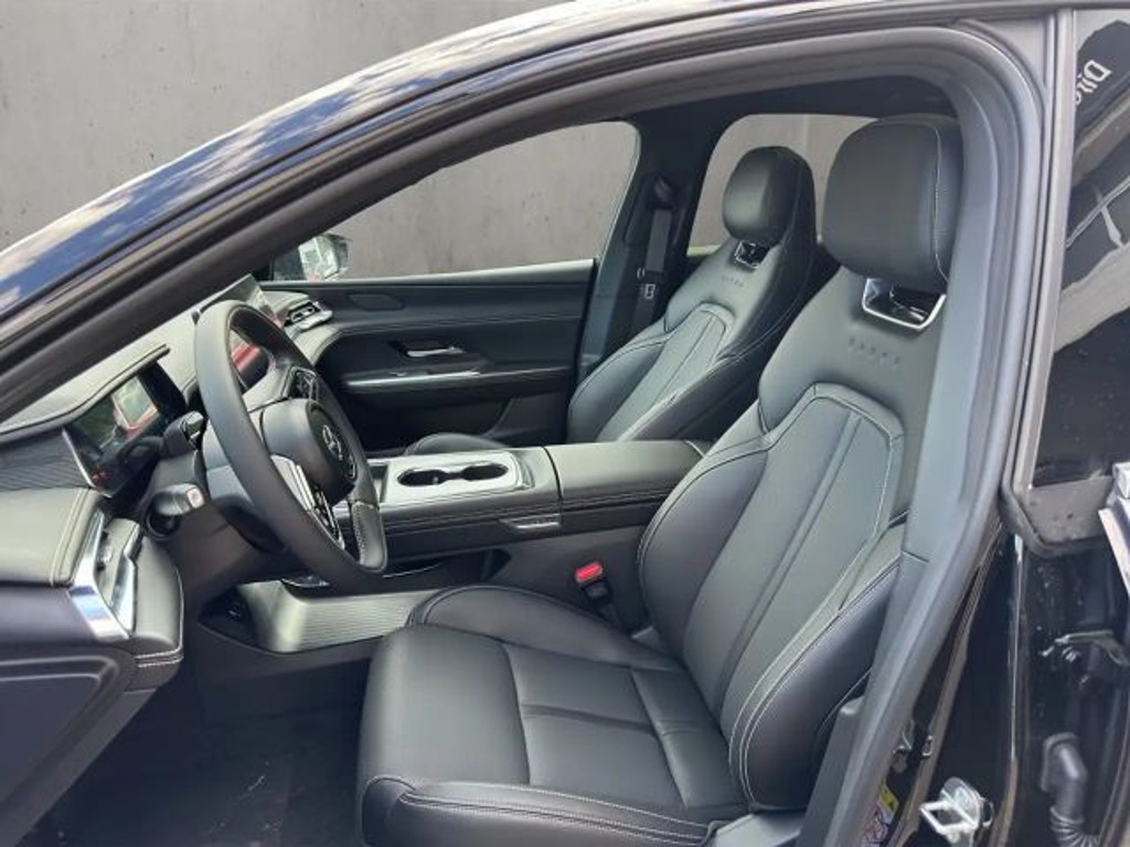 Mazda 6e