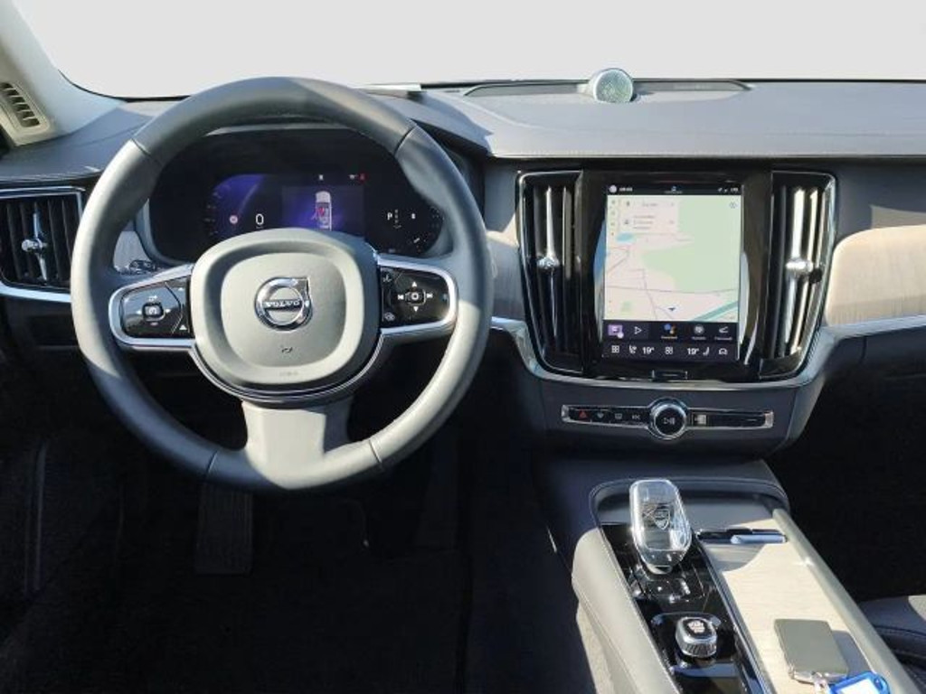 Volvo V90 Cross Country